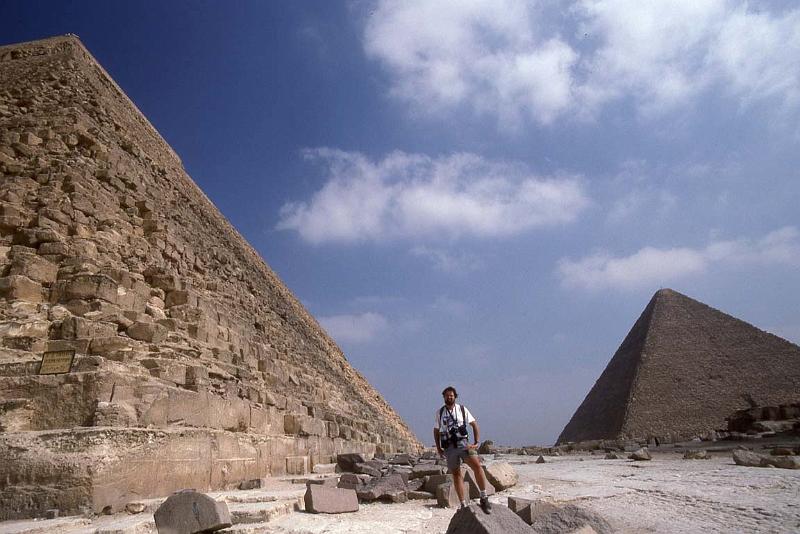 RWT 0209 229-08 Egypt JWB Pyramids.jpg